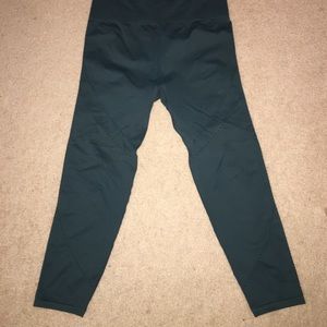 Cropped Green Cutout Leggings